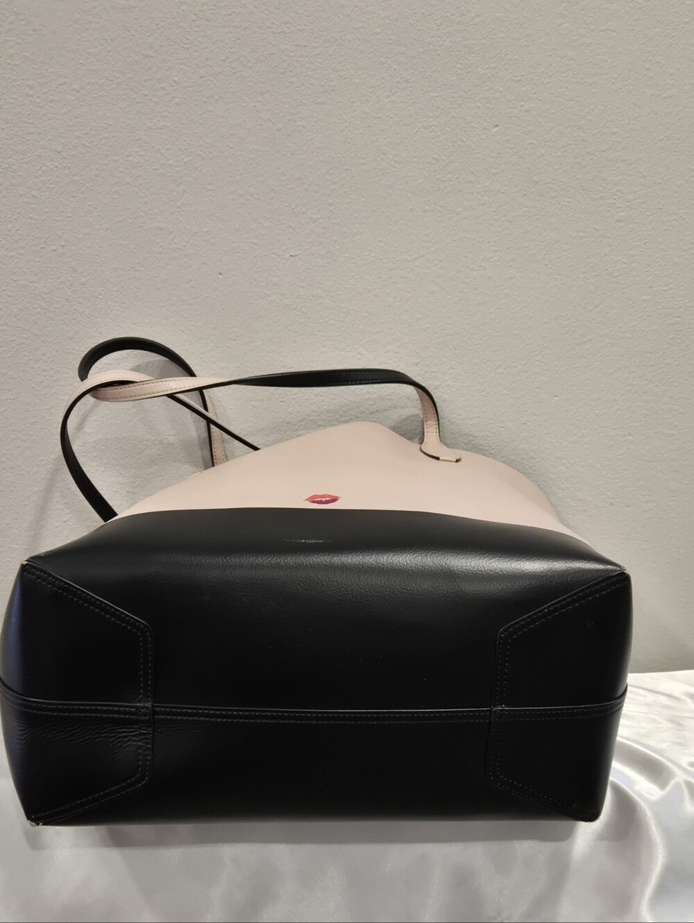 kate spade New York X Disney Minnie Mouse Large Reversible Tote With Pouch - Picture 6 of 16